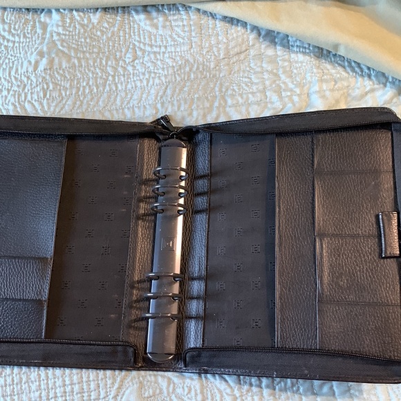 Day Runner | Time Design | Time System Management A5 Black Leather Binder - Picture 4 of 4